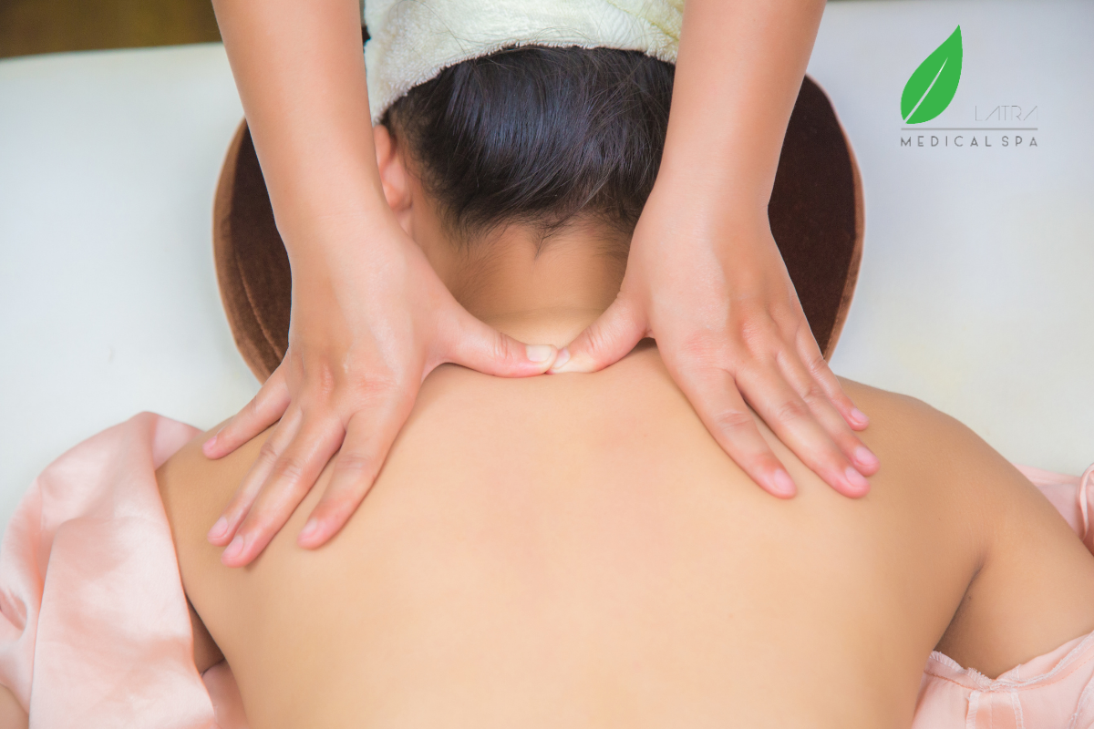 Lợi ích của massage bấm huyệt