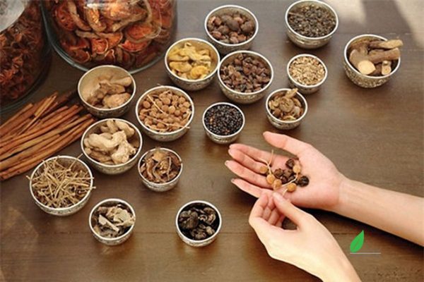 Thoát vị đĩa đệm thể thận hư