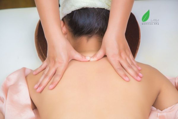 Lá Trà Medical Spa hỗ trợ điều trị đau vai gáy khó thở